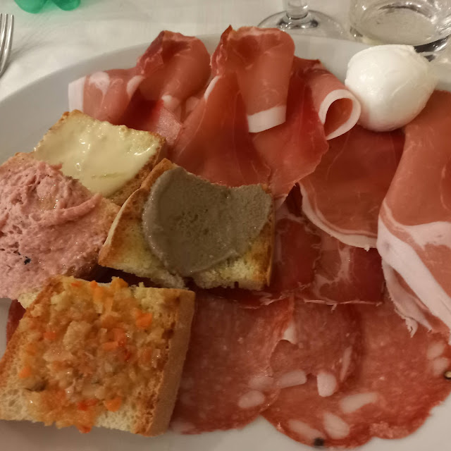Antipasto Del Contadino E Di Sarti