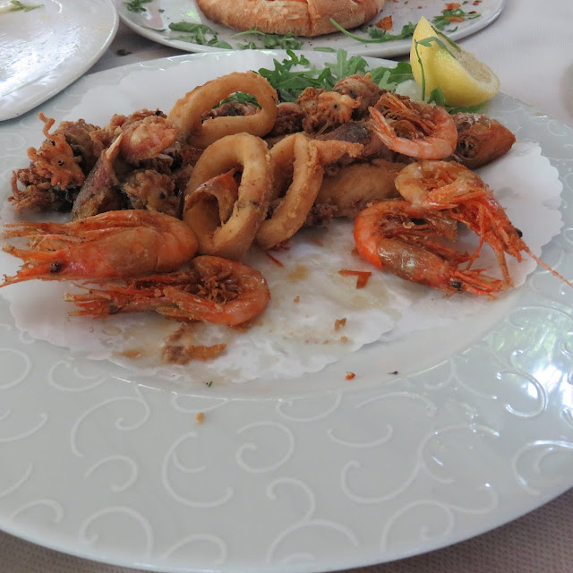 Frittura Di Gamberi E Calamaro Non Unto Prodotto Fresco