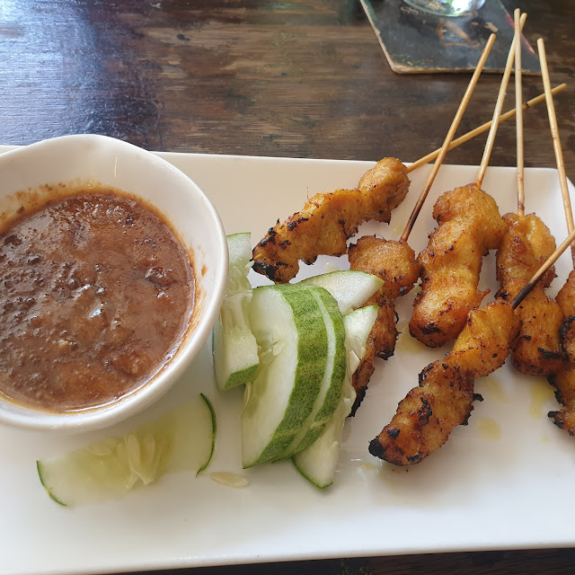Chicken Satay with Peanut Butter Sauce