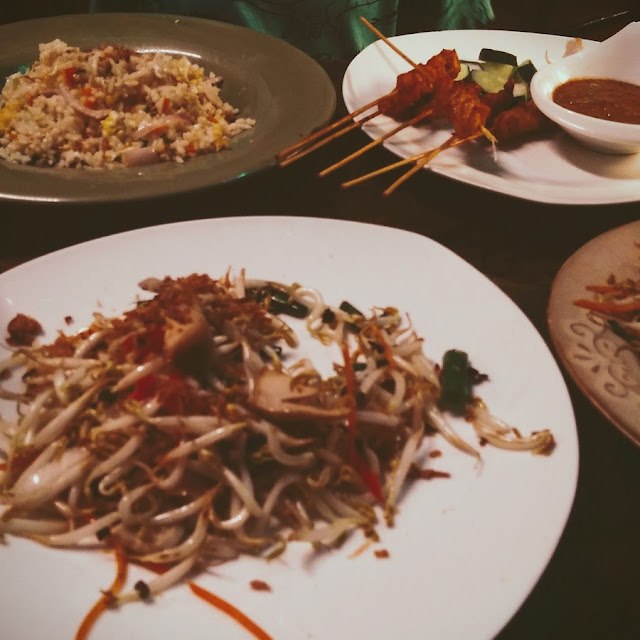 Fried Rice Chicken Satay Fried Bean Sprouts with Garlic