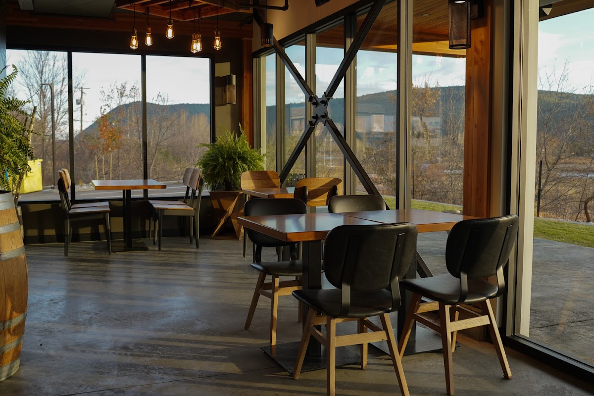 The Osprey Nest Social House and Eatery