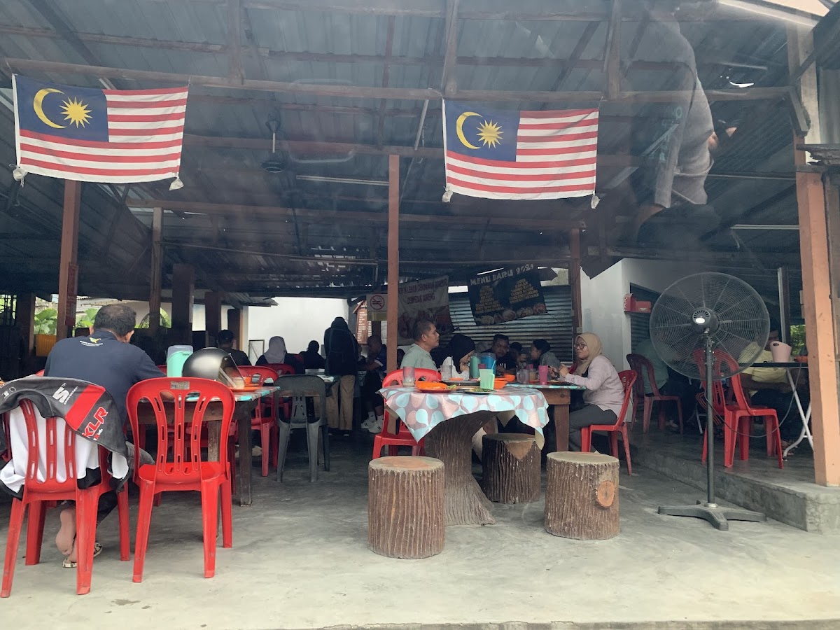 Kedai Nasi Ayam Lemak Manis