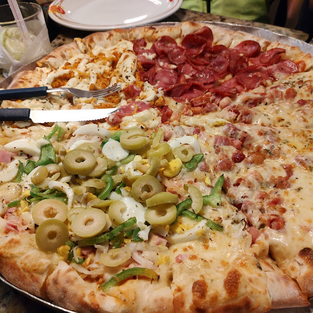 Pizza Giga 4 Sabores 74 90