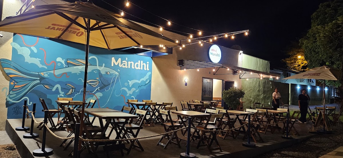 Restaurante Mandhi cozinha autêntica