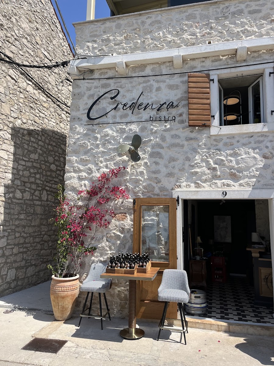 Bistro Credenza