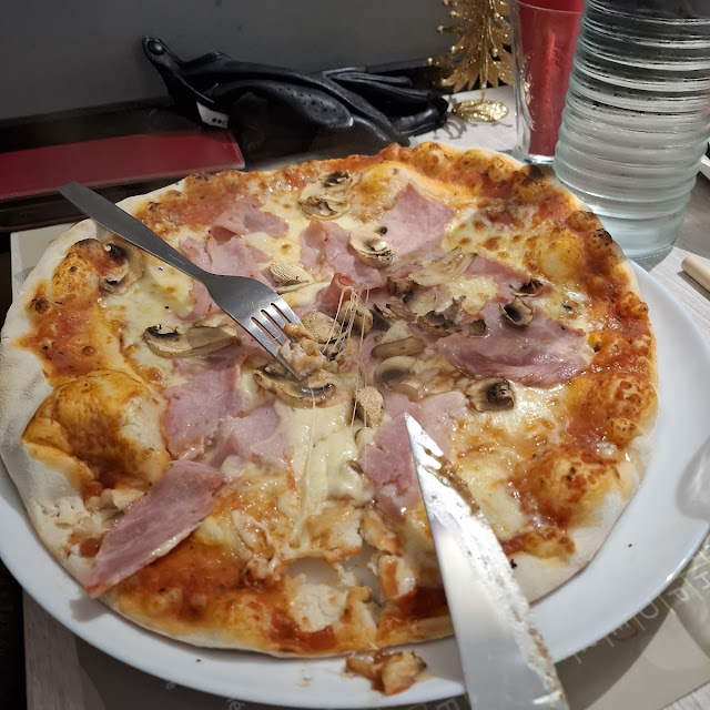 Pizza Regina