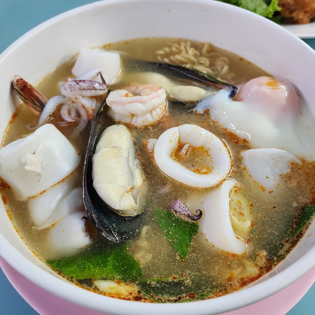 Noodle Tom Yum Seafood