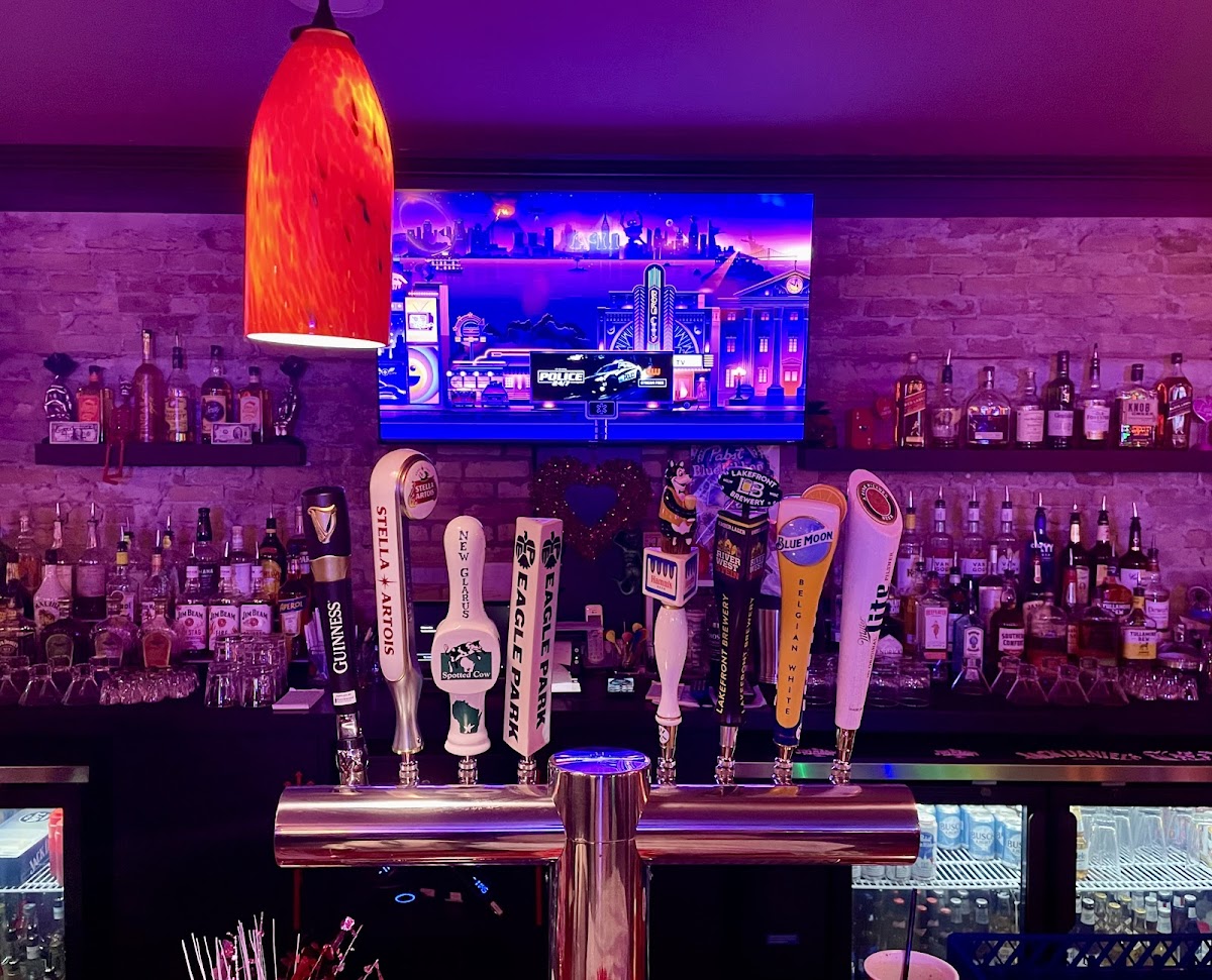 Lucky Devils Bar & Grill