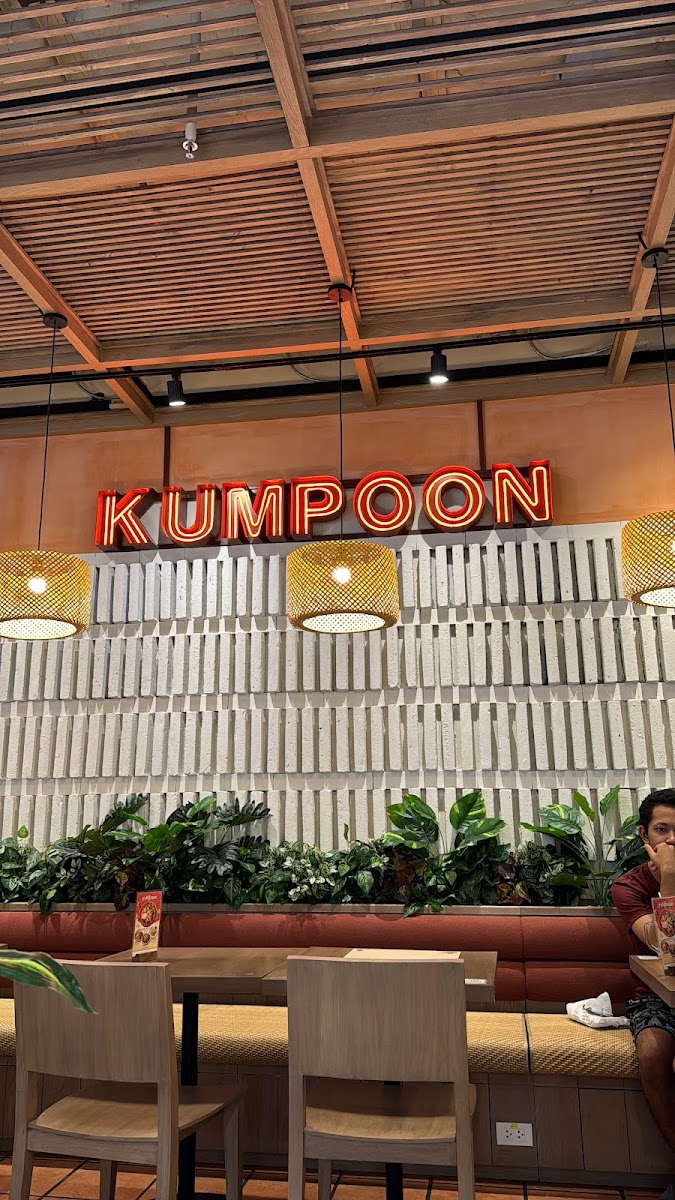 Kumpoon (Central Pattaya)