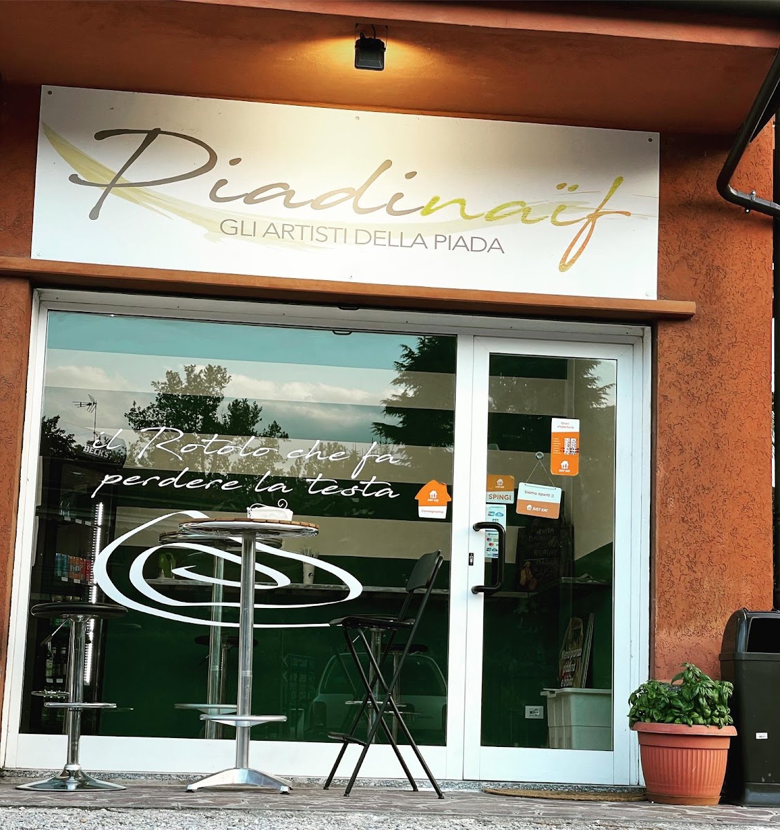 PiadinaIF Gli Artisti della Piada