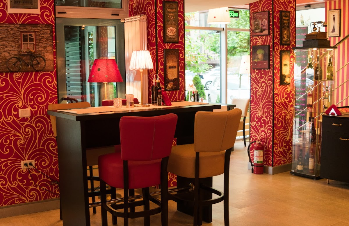 Trattoria Roz Cafe