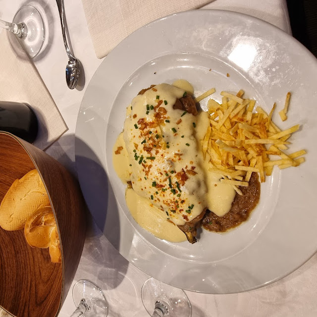 Berenjena Rellena de Setas Y Gambas