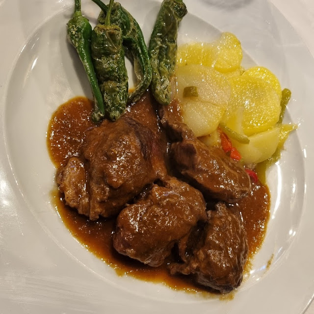 Carrilleras de Ternera Al Vino Tinto