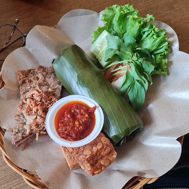 Nasi Timbel Empal