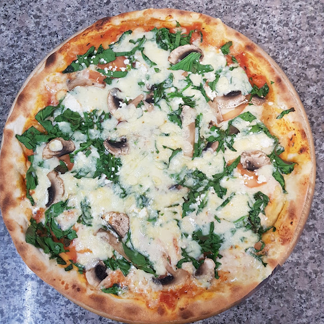 Spinat Pizza