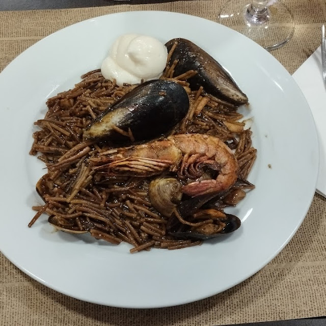 Fideua