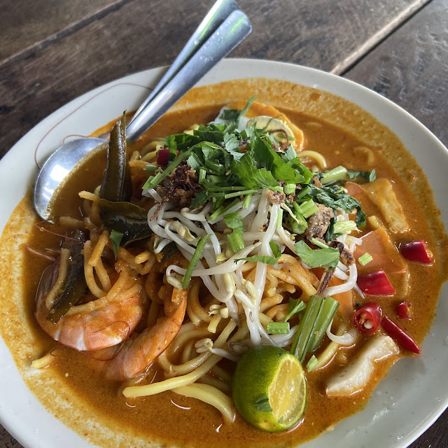 Mee Curry Shrimp