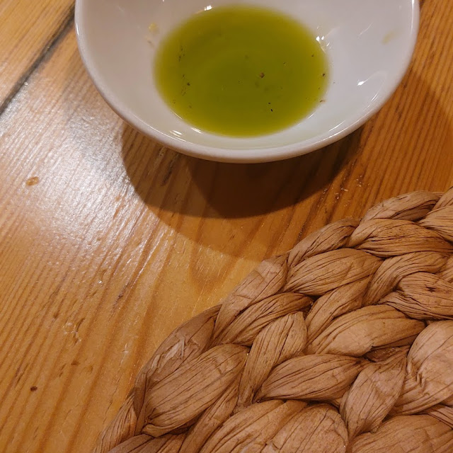 Aceite de Oliva Virgen Extra Con Pan de Masa Madre