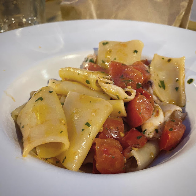 Paccheri Pomodorini E Calamari