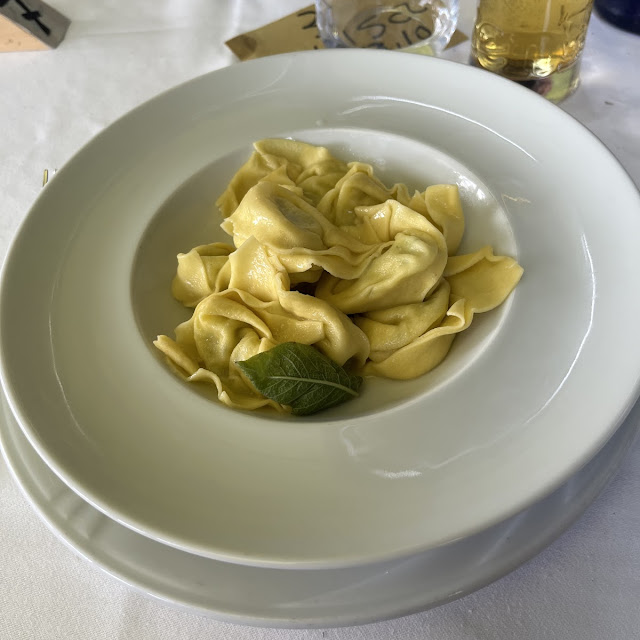 Tortelloni Burro E Salvia