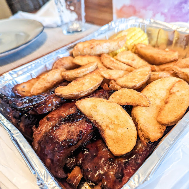 Ribs with Wedges and Corn Cob
