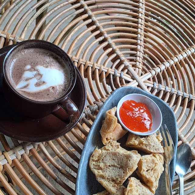 Hot Chocolate Tahu Walik