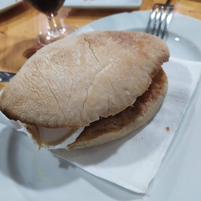 Hamburguesa Con Queso de Cabra