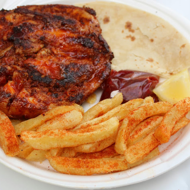 Chicken Tikka with Sauce & Roti
