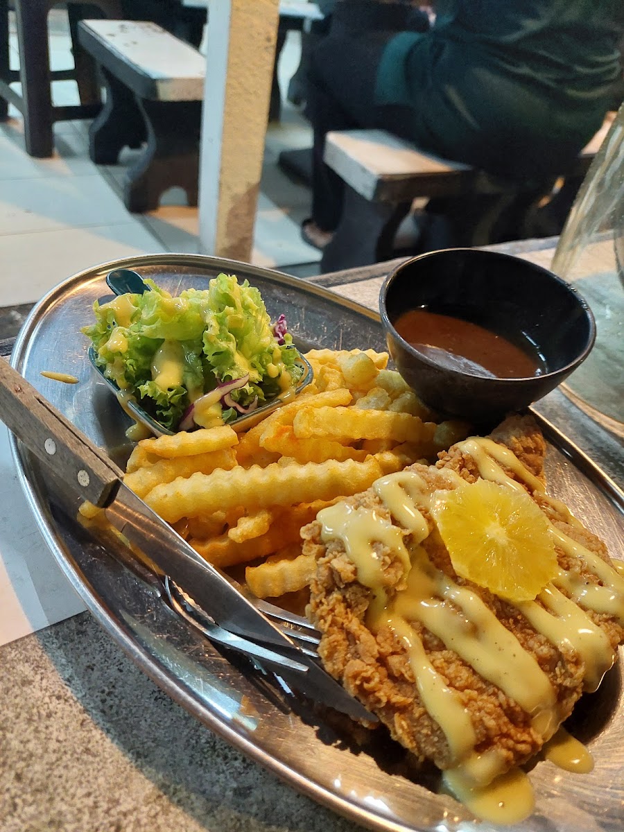 SAKA WESTERN CAFE