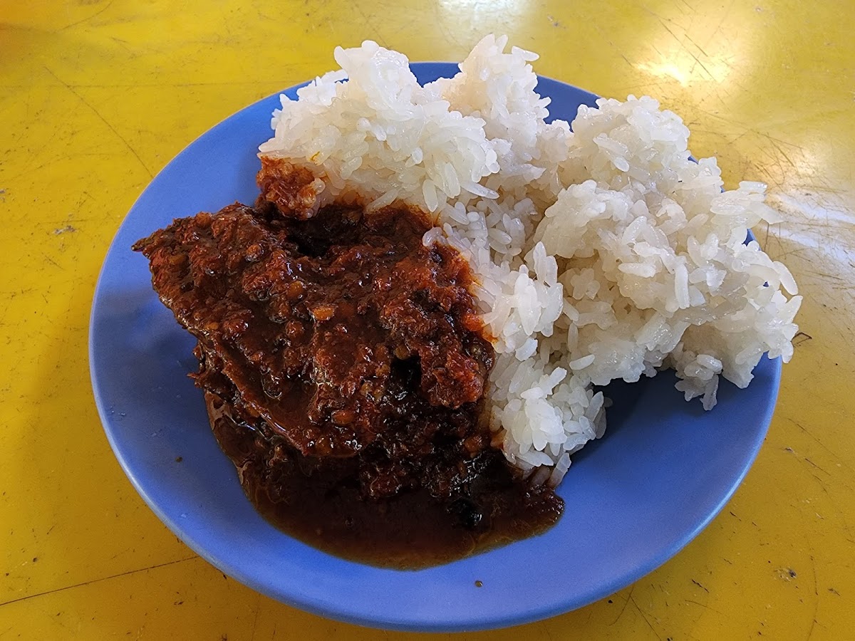 Warung Nayan Nasi Lemak Ikan Semilang