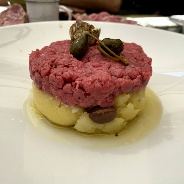 Salsiccia Cruda Di Bra