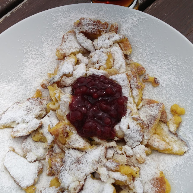 Kaiserschmarrn Mit Preiselbeeren