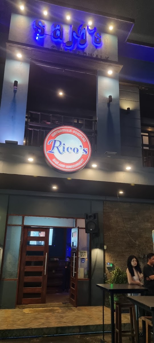 Rico’s Bar and Restaurant