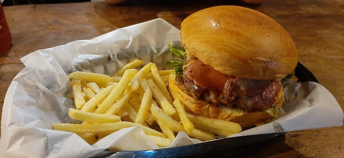 Adela's Wings and Burger