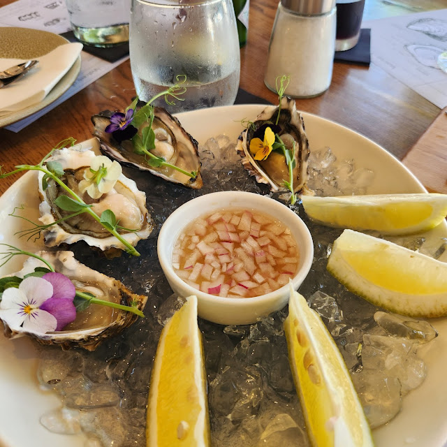 Natural Oysters