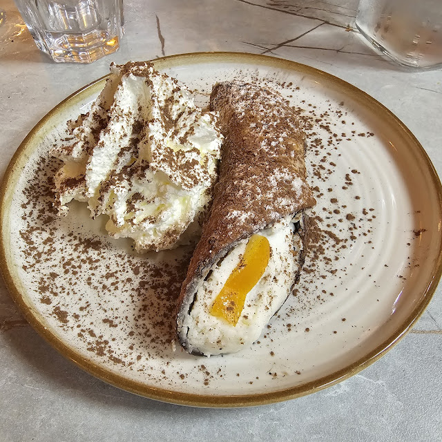 Cannolo Sicilien