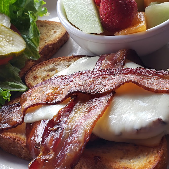 Bacon Cheeseburger