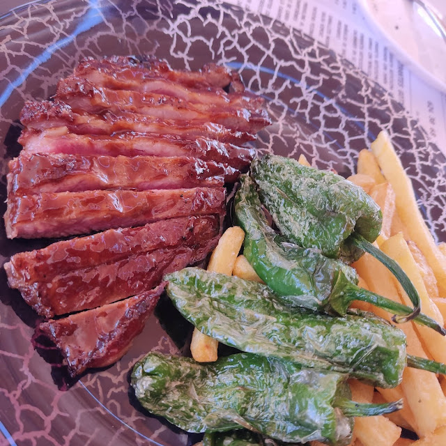 Pluma Ibérica Con Salsa Wachinare