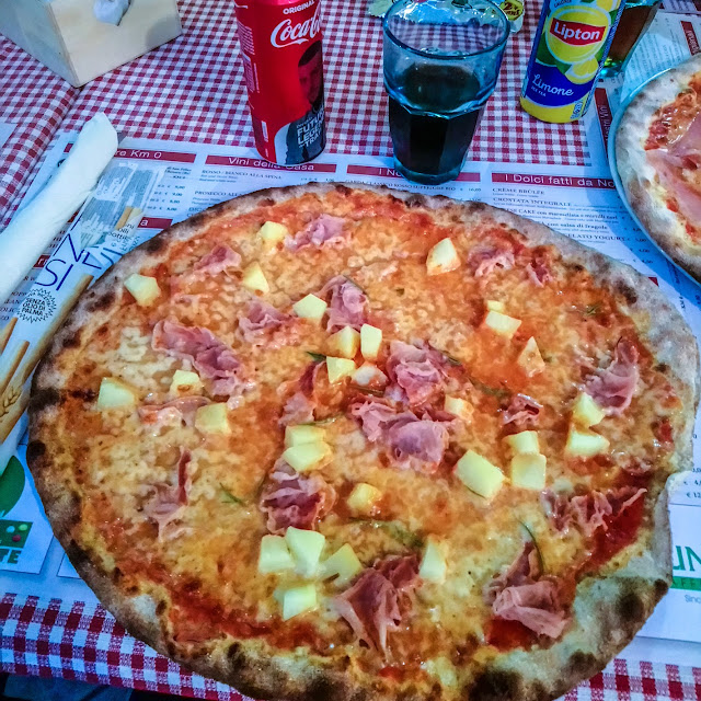 Pizza Rustica