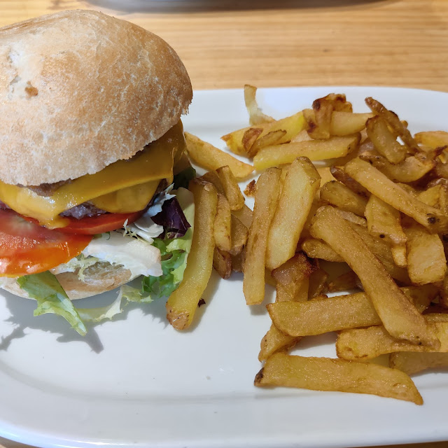 Hamburguesa Con Patatas