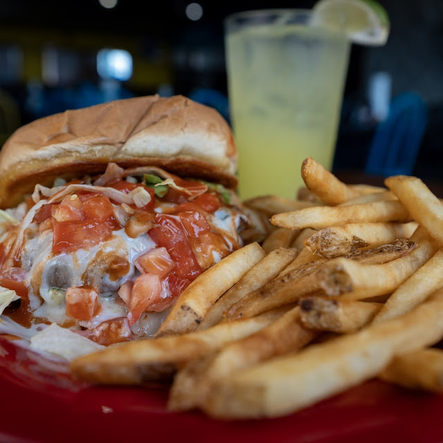 Señor Clucks Taco Burger