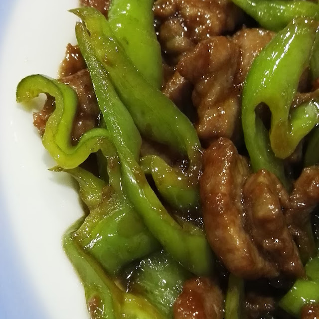 Ternera Con Pimientos Verdes