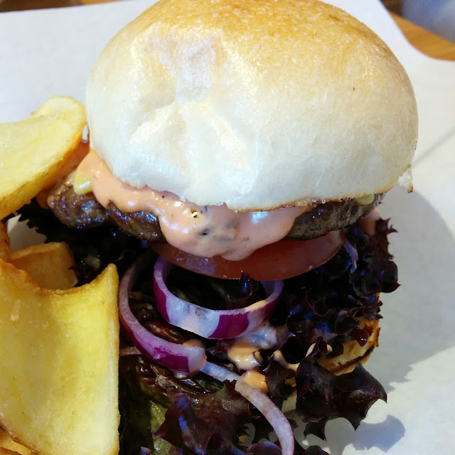 Lecker Cheeseburger