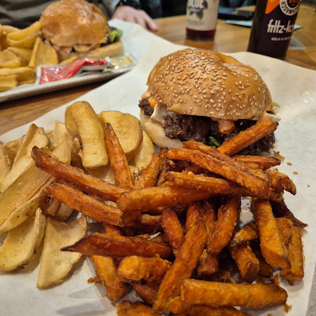 Süßkartoffelpommes Frites