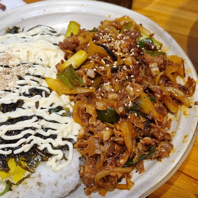 Odalppyeo Jumeokbap