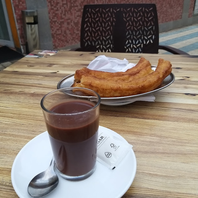 Churros Con Chocolate