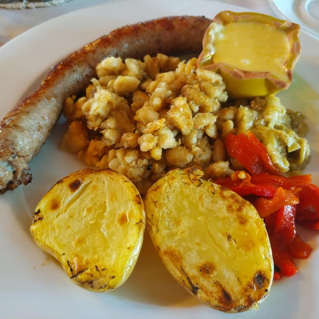 Botifarra Amb Mongetes