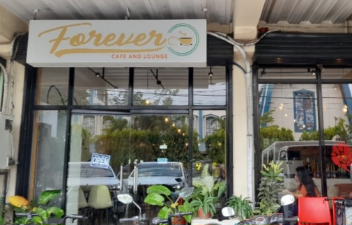 Forever Café & Lounge