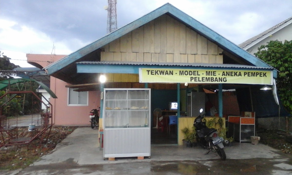 Pempek Palembang dr. Retno