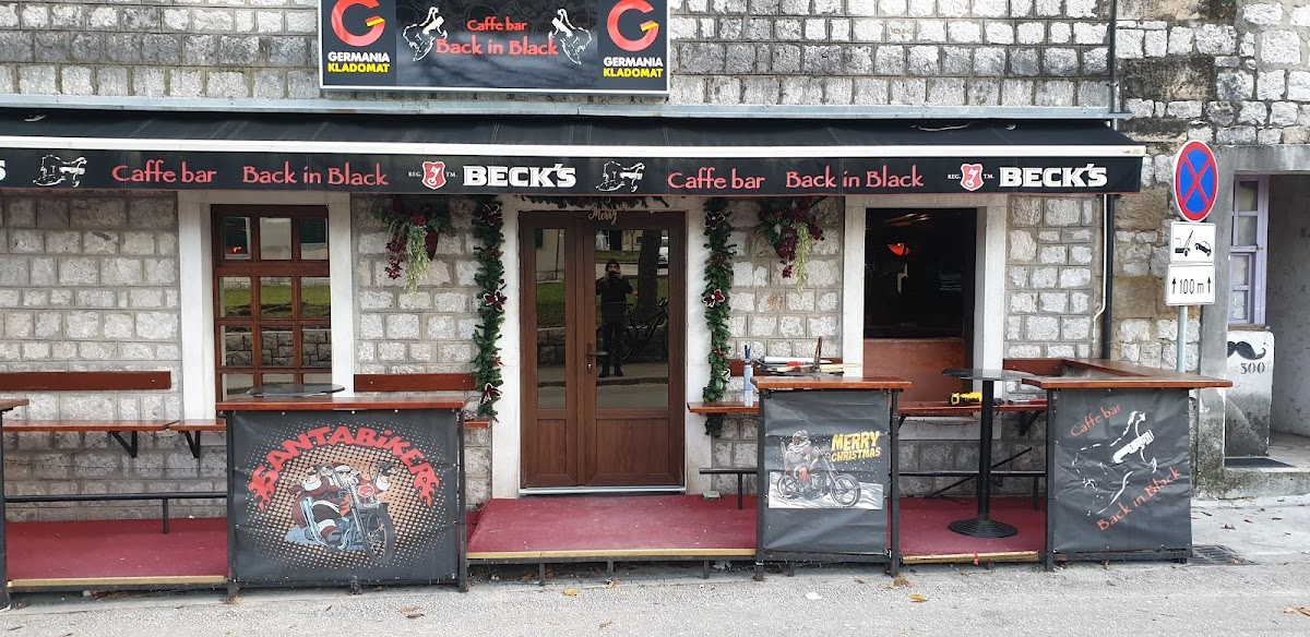 Caffe bar Back in Black